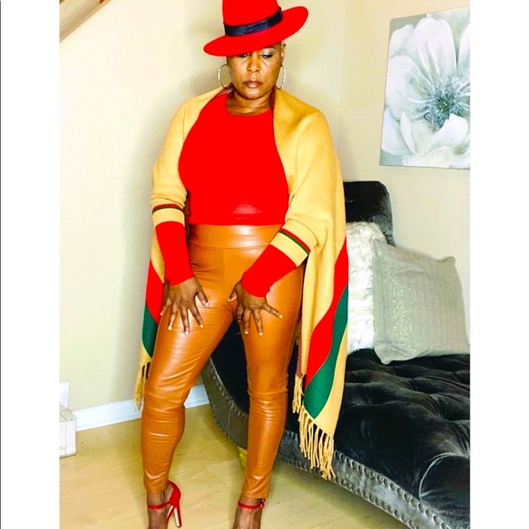 The Tan G Poncho - Picture 1 of 2